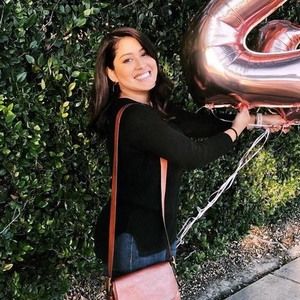 Meet your Posher, Gabi